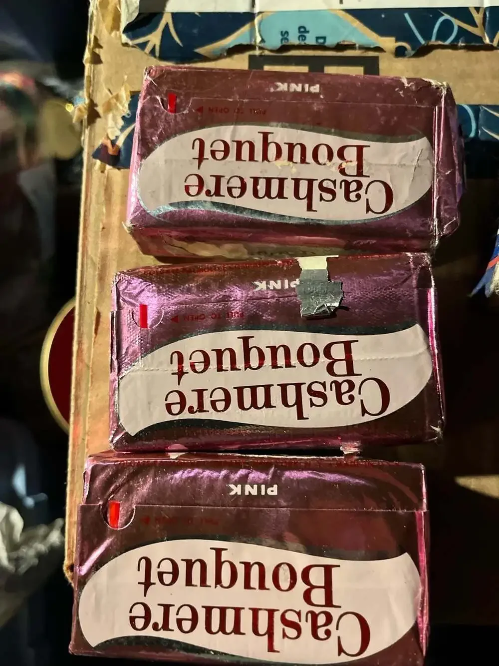 Vintage Cashmere Bouquet Mild Beauty Bath Soap Bars (Set of 3)
